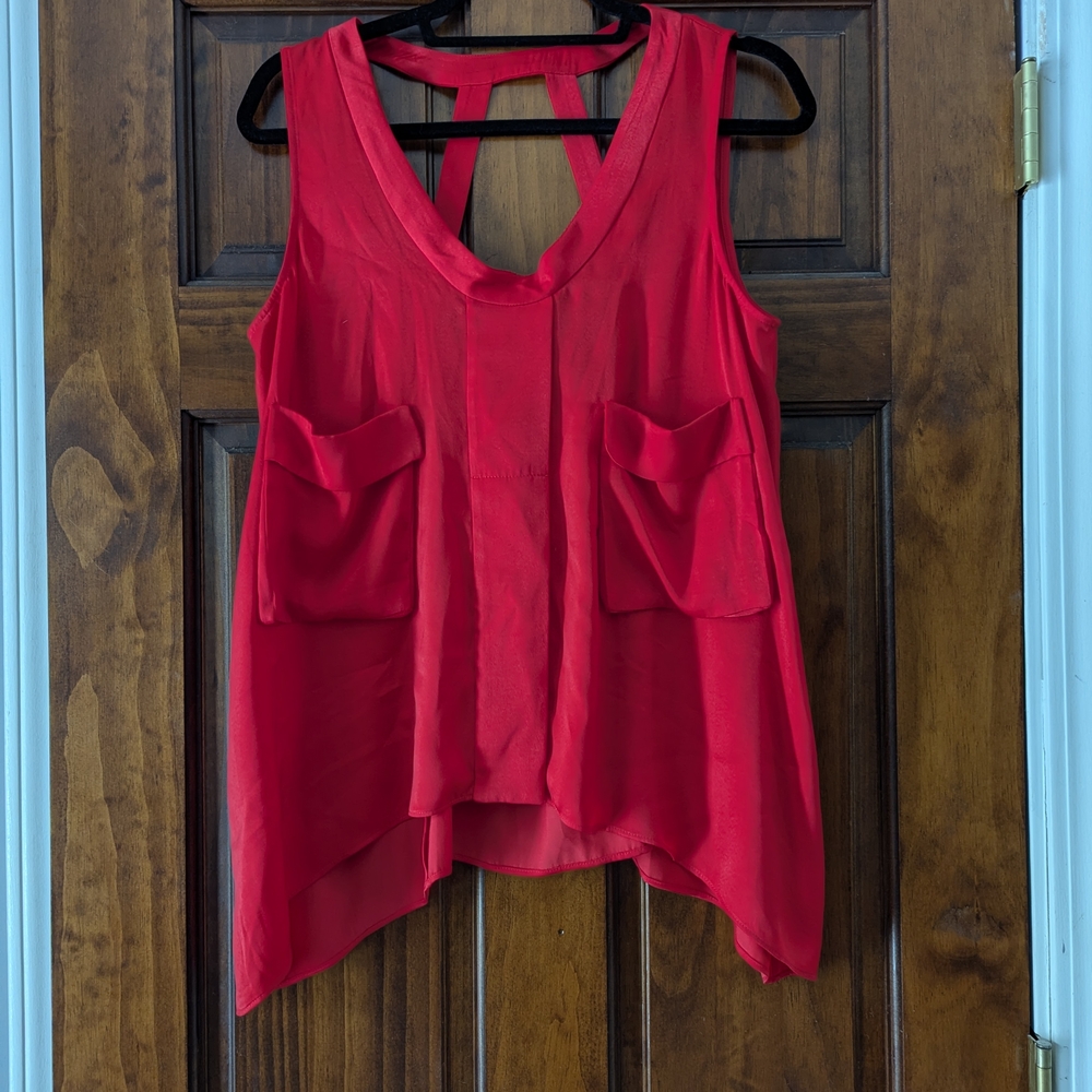 Women’s Sleeveless Pocket Hi-Lo Silky Tank Top - Red